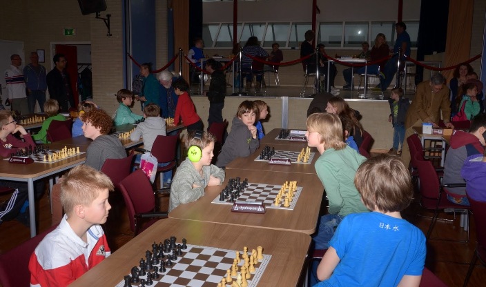 Grote zaal en podium